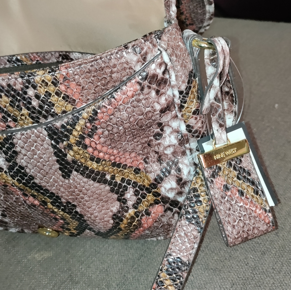 🐍Nine West Snake Skin Crossbody/ Messenger NWT